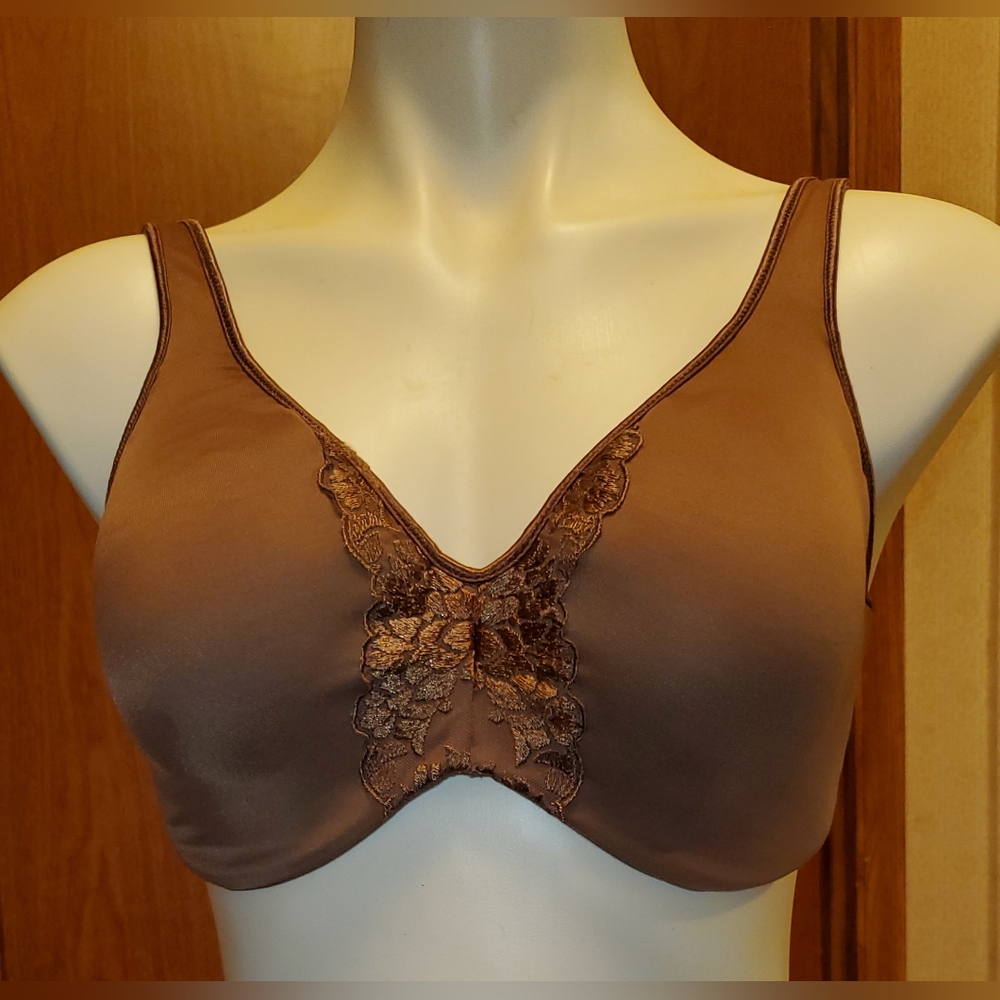 Bali Brown Underwire Bra 36DD**3642**Lace Embellishment